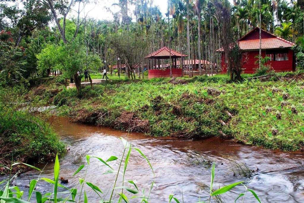 La Flora Prakruth Resort Coorg Madikeri Exteriör bild